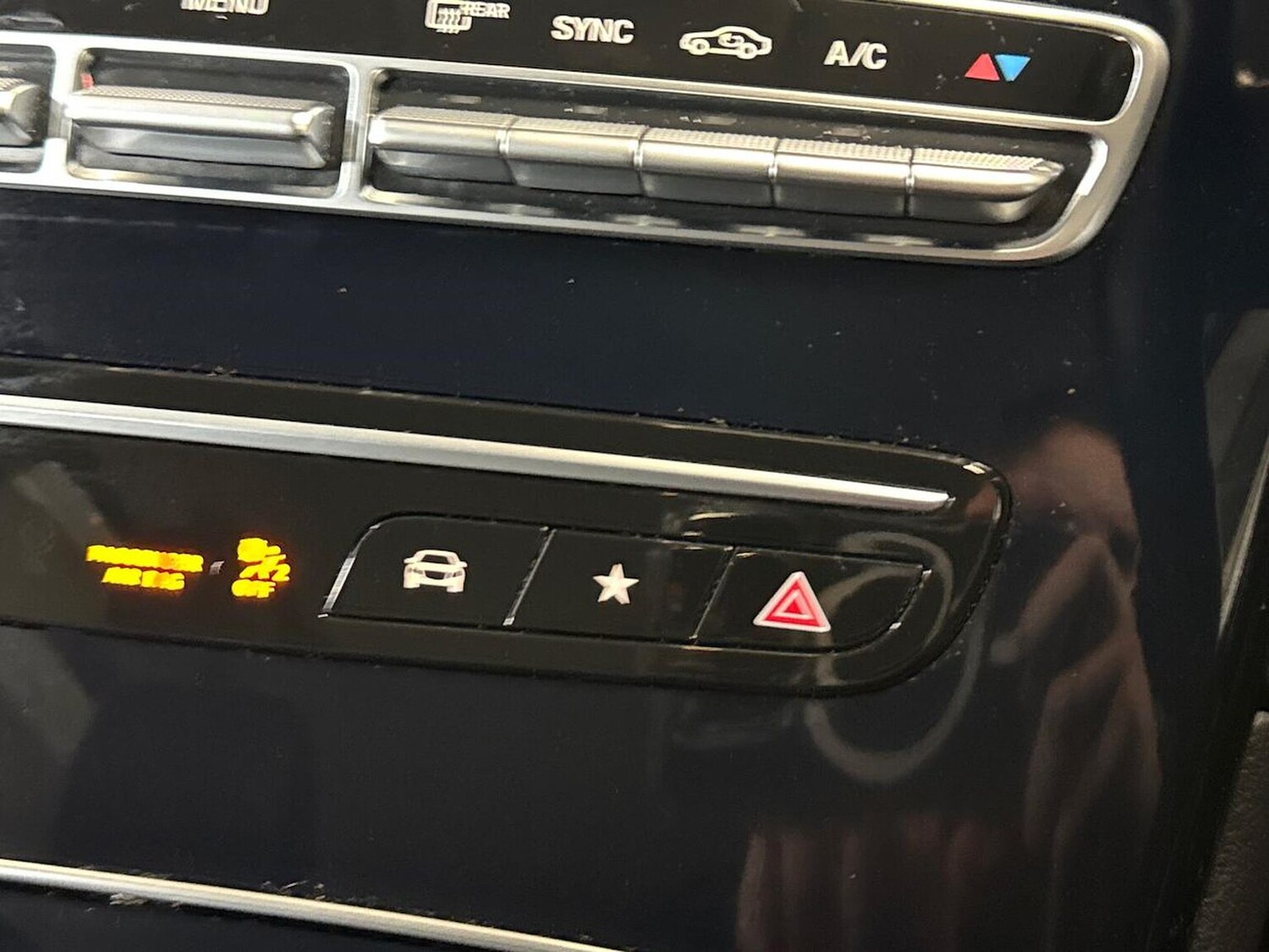 Used Mercedes-Benz GLC 2019 for sale - 76565435: Photo 22