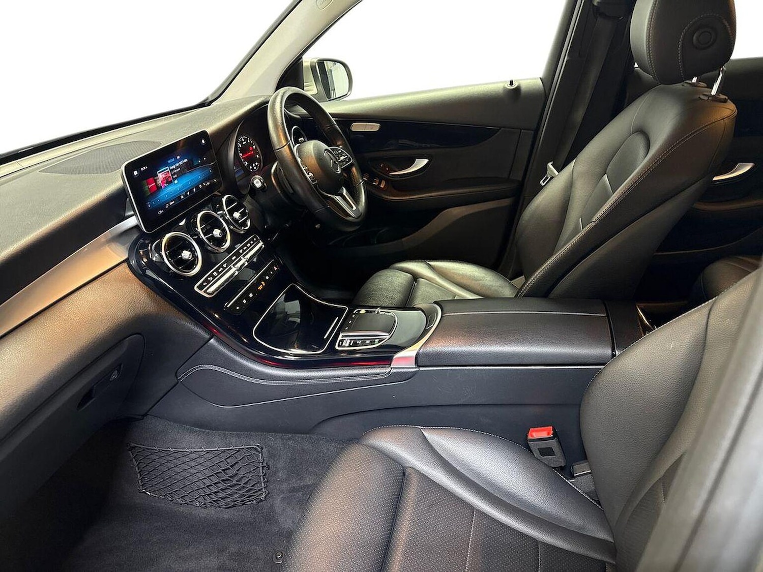 Used Mercedes-Benz GLC 2019 for sale - 76565435: Photo 7