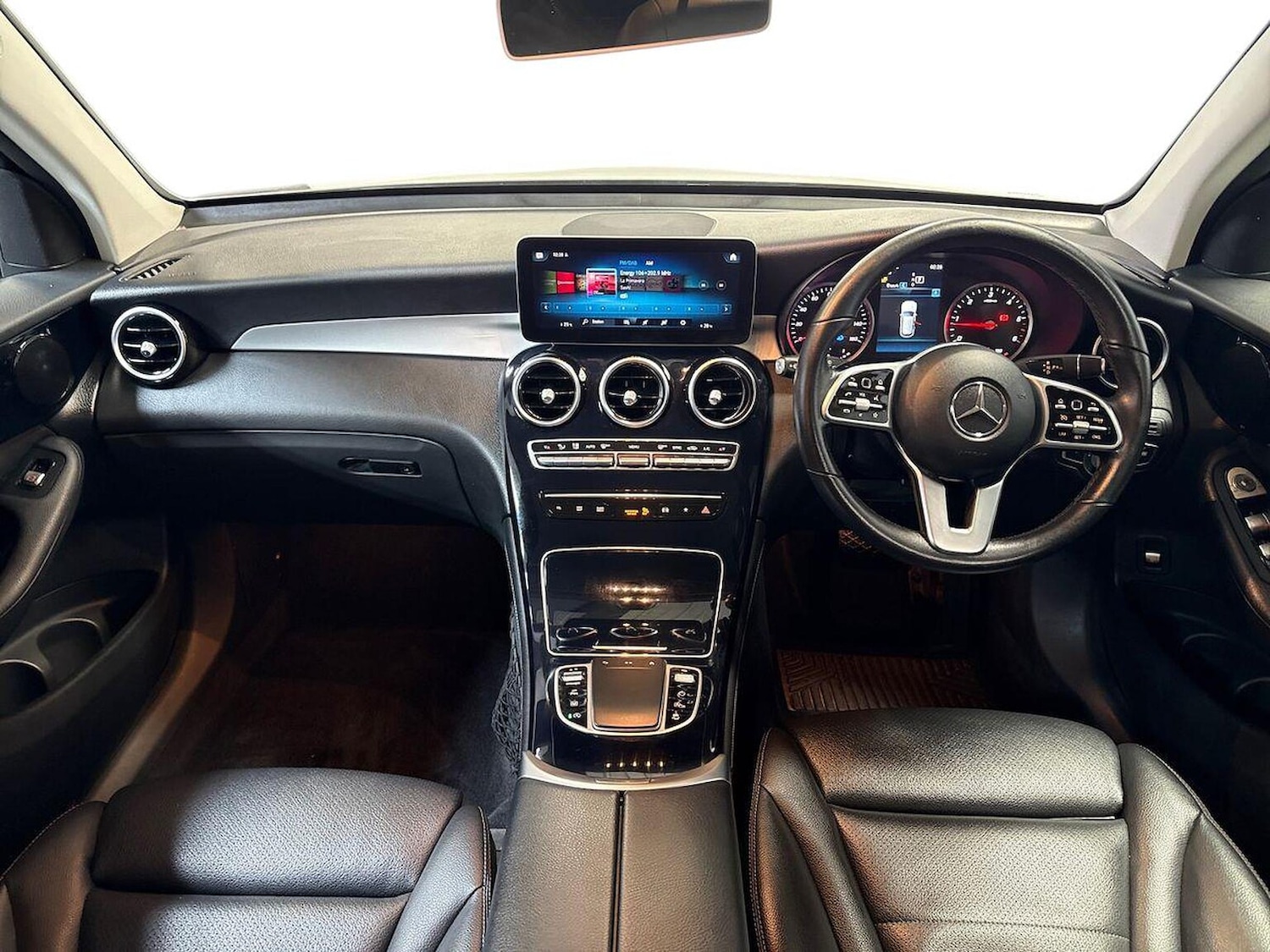 Used Mercedes-Benz GLC 2019 for sale - 76565435: Photo 8