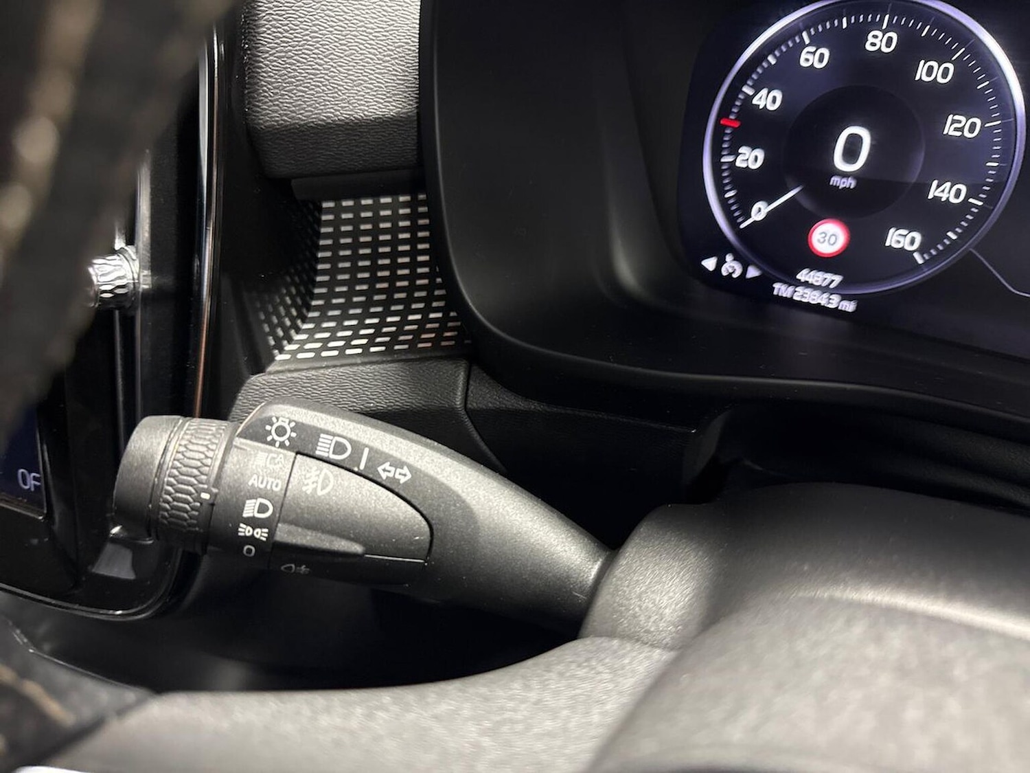 Used Volvo XC40 2018 for sale - 76831994: Photo 26