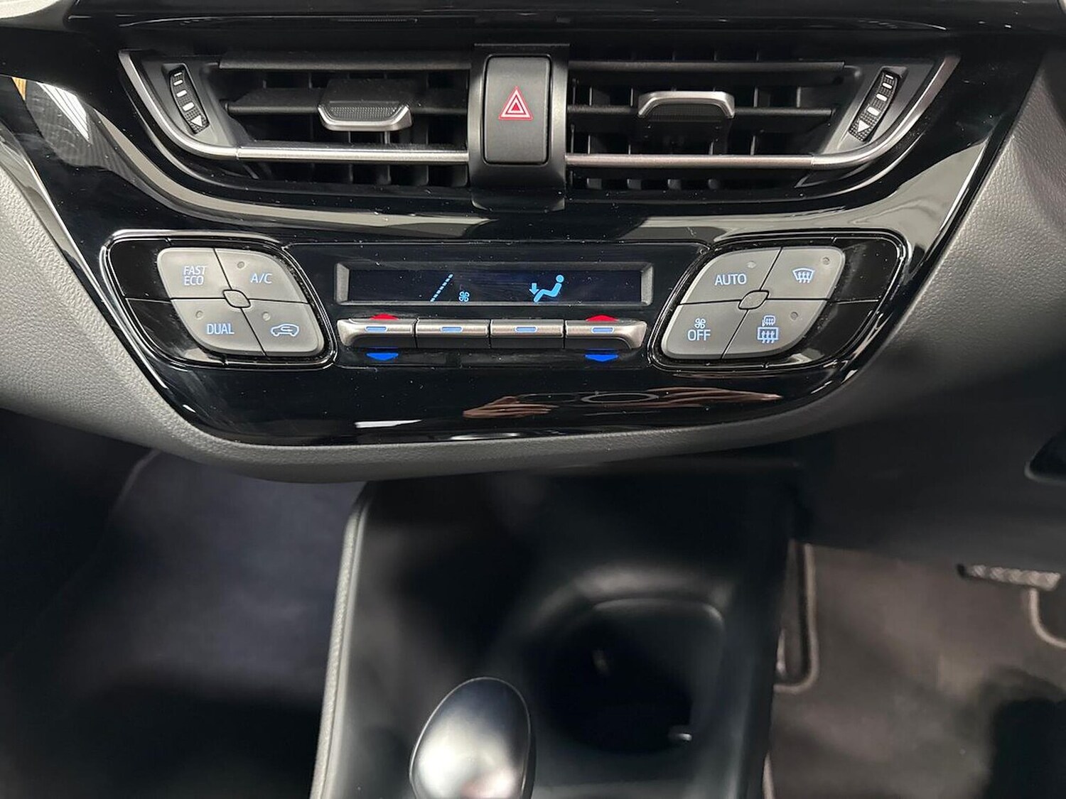 Used Toyota C-HR 2023 for sale - 78191383: Photo 14