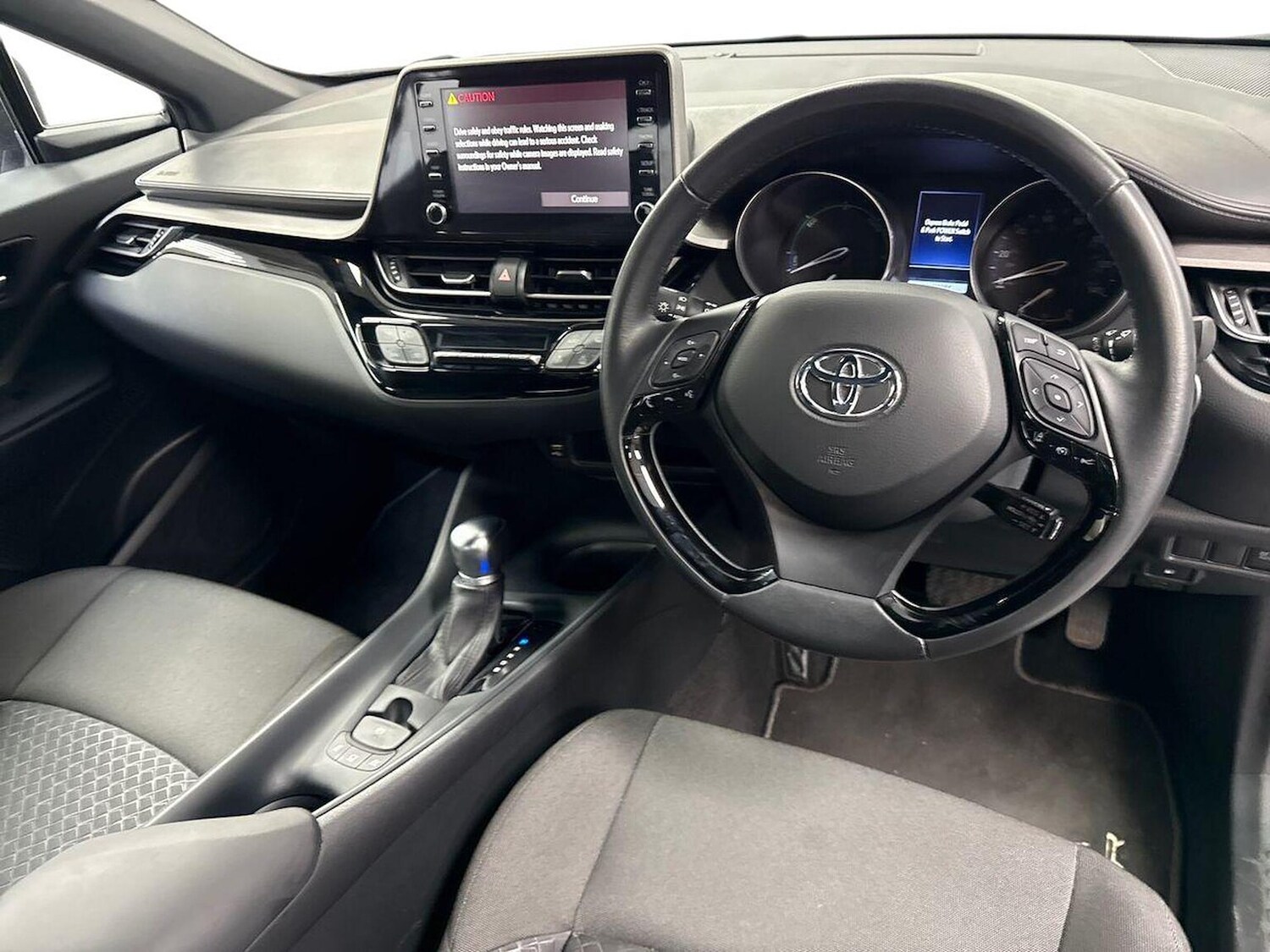 Used Toyota C-HR 2023 for sale - 78191383: Photo 17