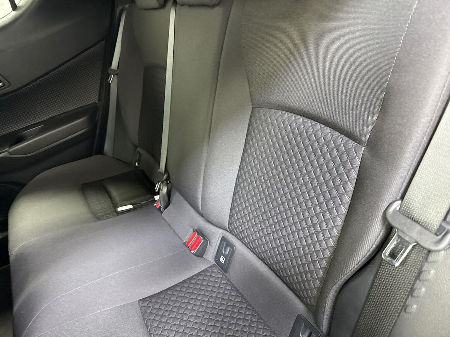 Used Toyota C-HR 2023 for sale - 78191383: Photo 18