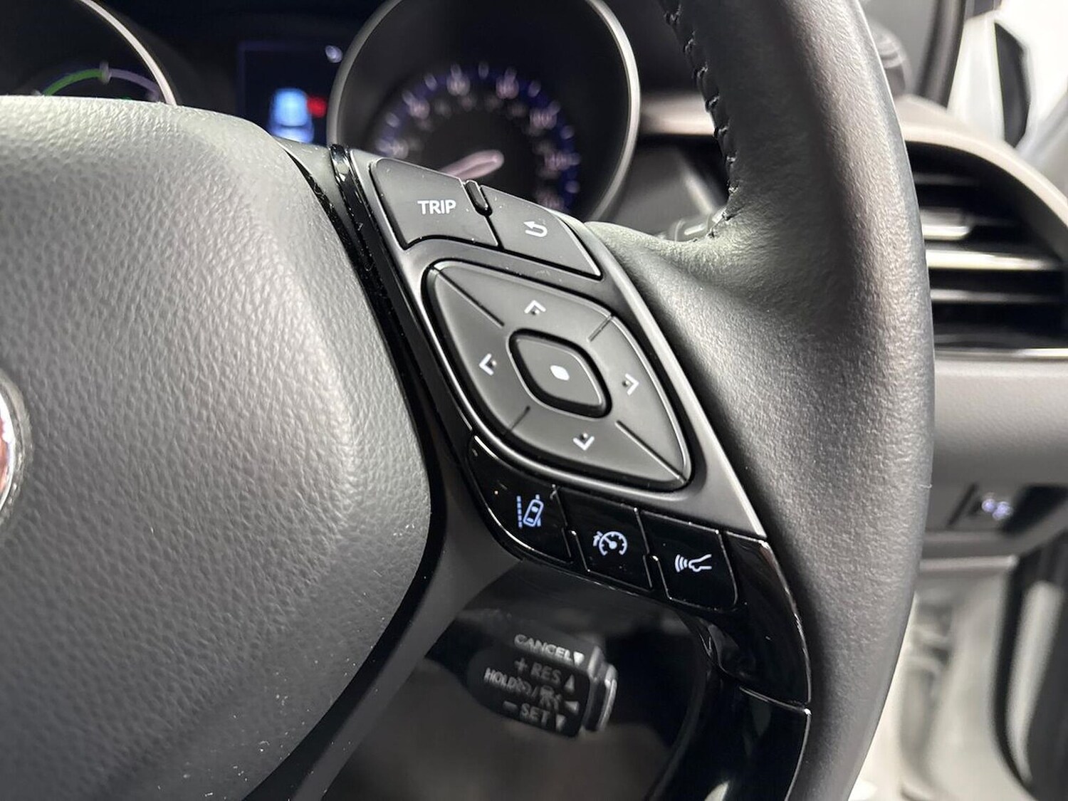 Used Toyota C-HR 2023 for sale - 78191383: Photo 27