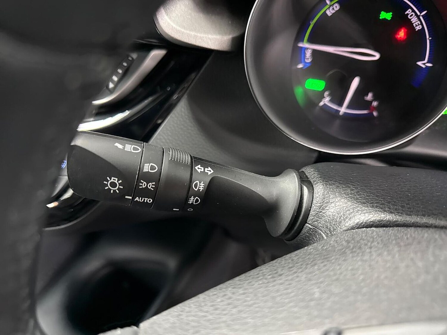 Used Toyota C-HR 2023 for sale - 78191383: Photo 28