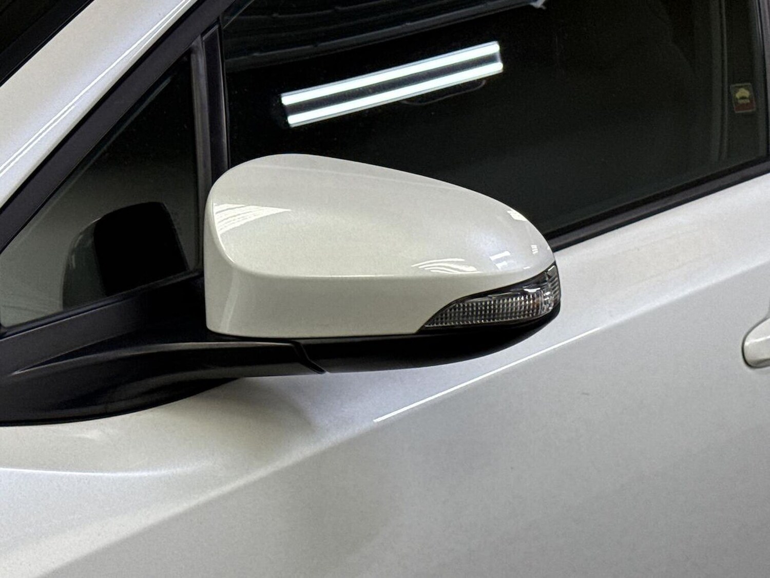 Used Toyota C-HR 2023 for sale - 78191383: Photo 32