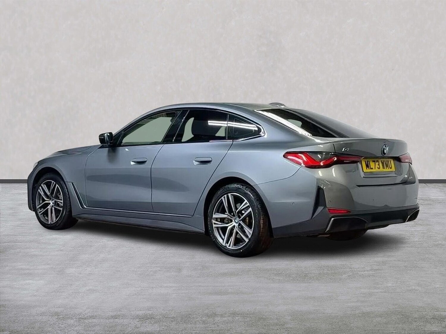 Used BMW i4 2023 for sale - 76725870: Photo 2