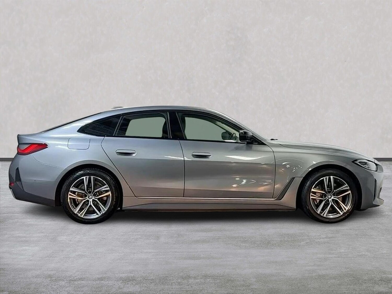 Used BMW i4 2023 for sale - 76725870: Photo 3