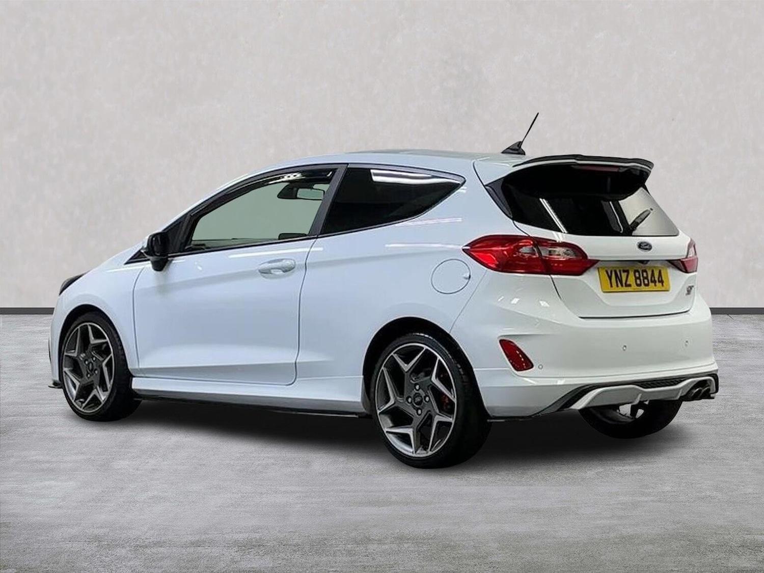 Used Ford Fiesta 2019 for sale - 76599330: Photo 2