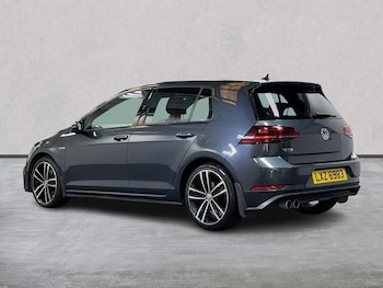 Used Volkswagen Golf 2018 for sale - 79246376: Photo
