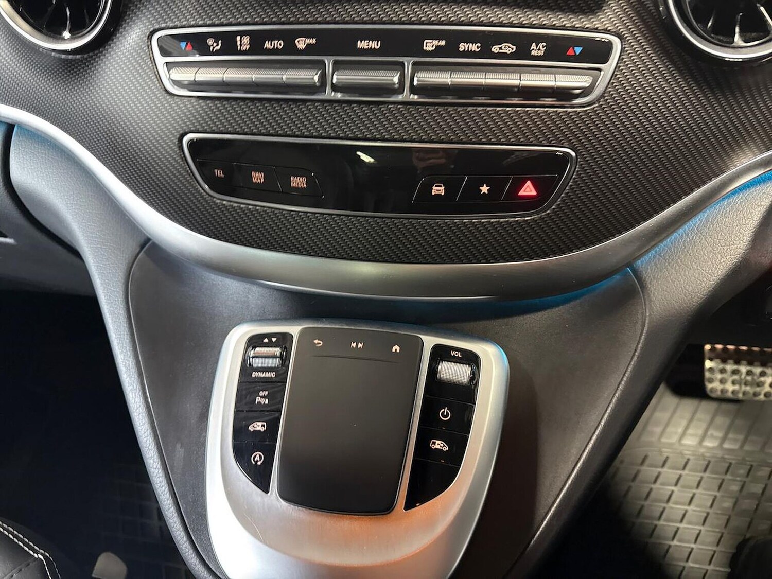 Used Mercedes-Benz V-Class 2023 for sale - 77487865: Photo 12