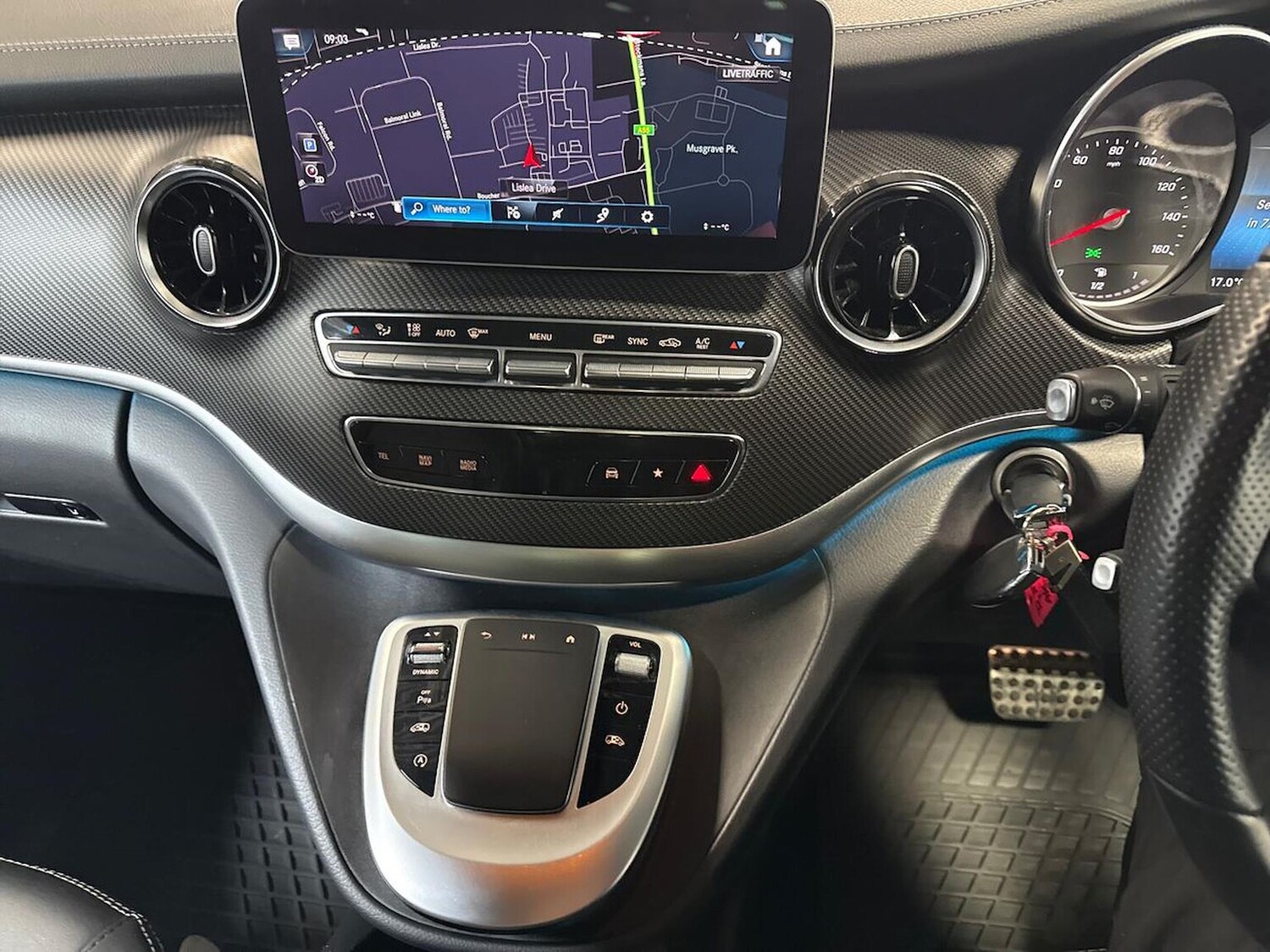 Used Mercedes-Benz V-Class 2023 for sale - 77487865: Photo 13