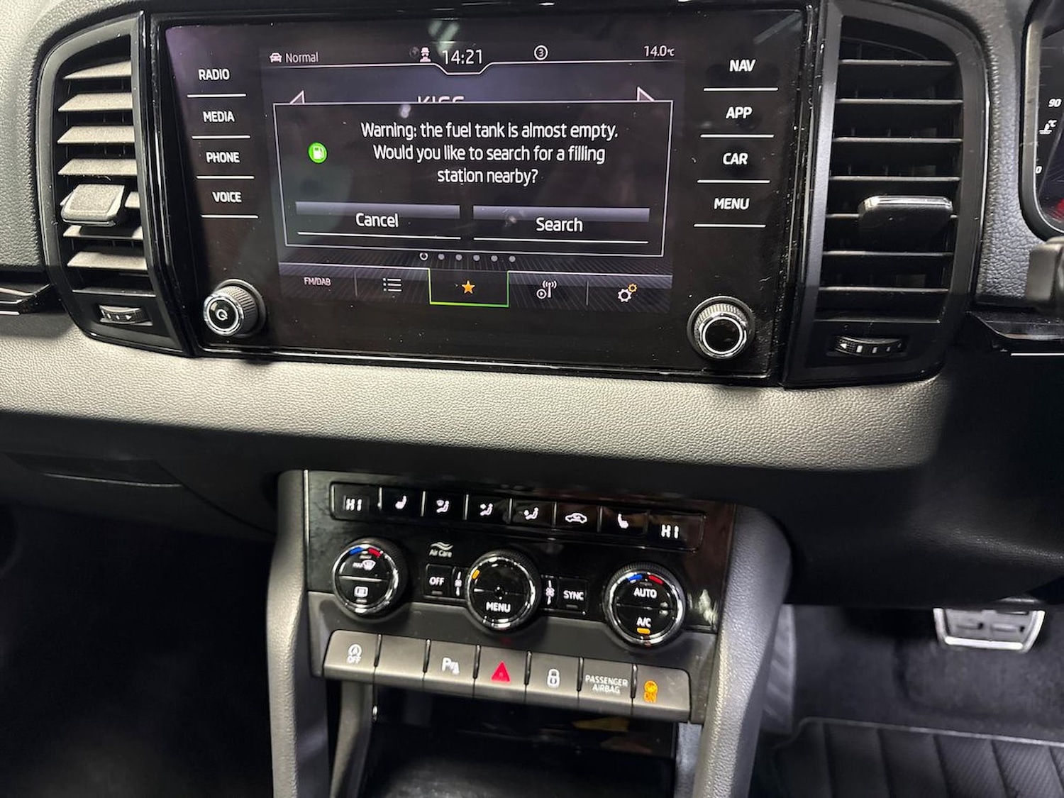 Used Skoda Karoq 2022 for sale - 76945894: Photo 23