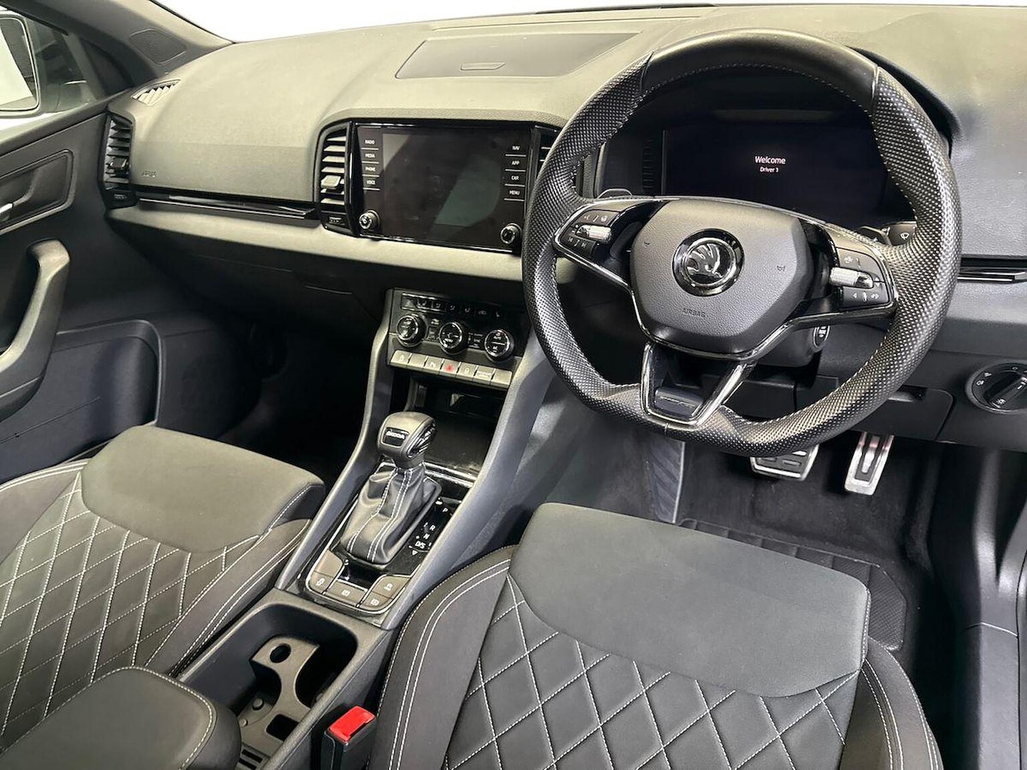 Used Skoda Karoq 2022 for sale - 76945894: Photo 8