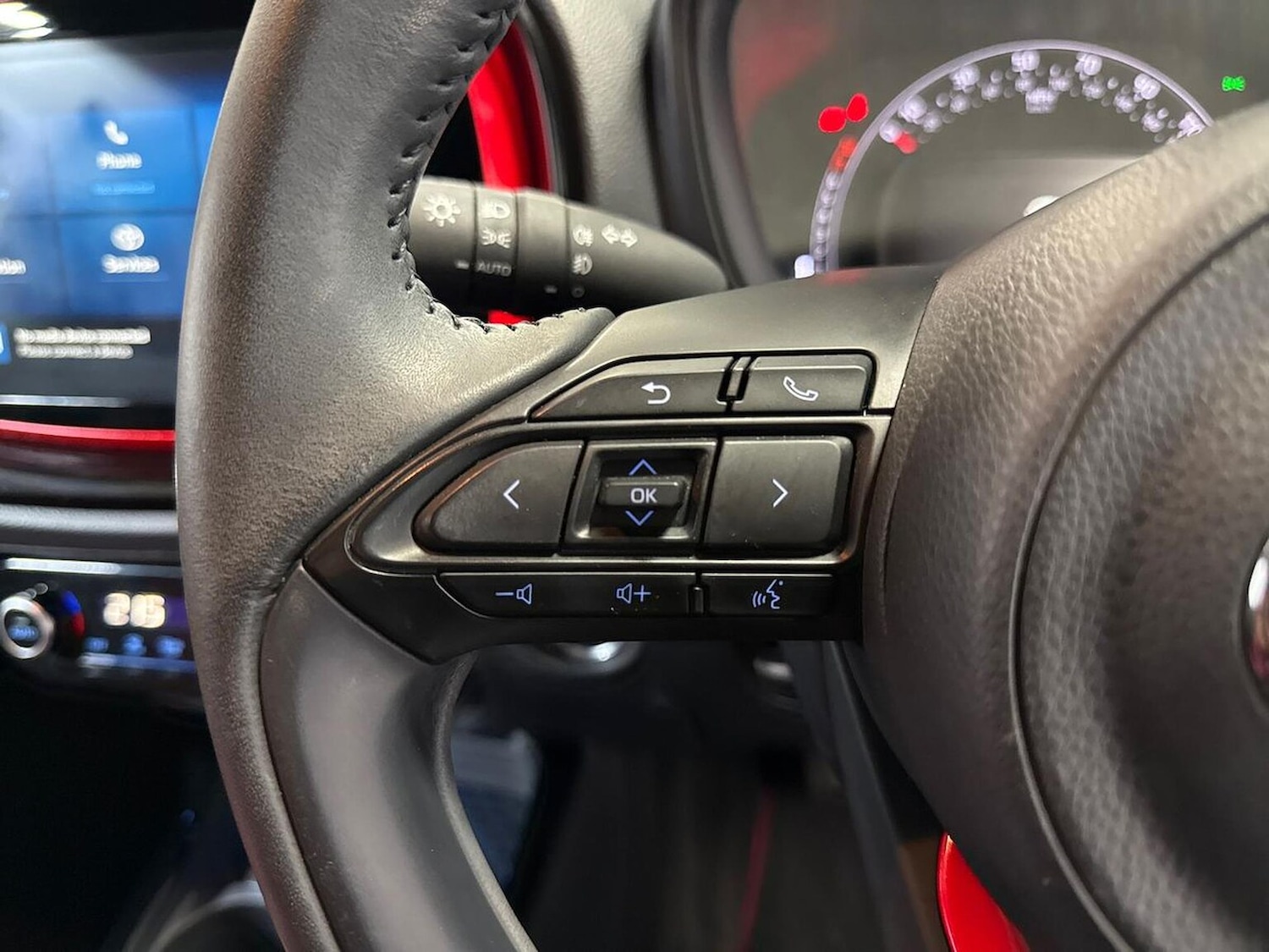 Used Toyota Aygo X 2023 for sale - 76402416: Photo 24