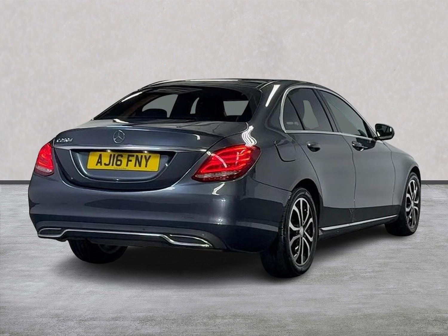 Used Mercedes-Benz C Class 2016 for sale - 76958796: Photo 18