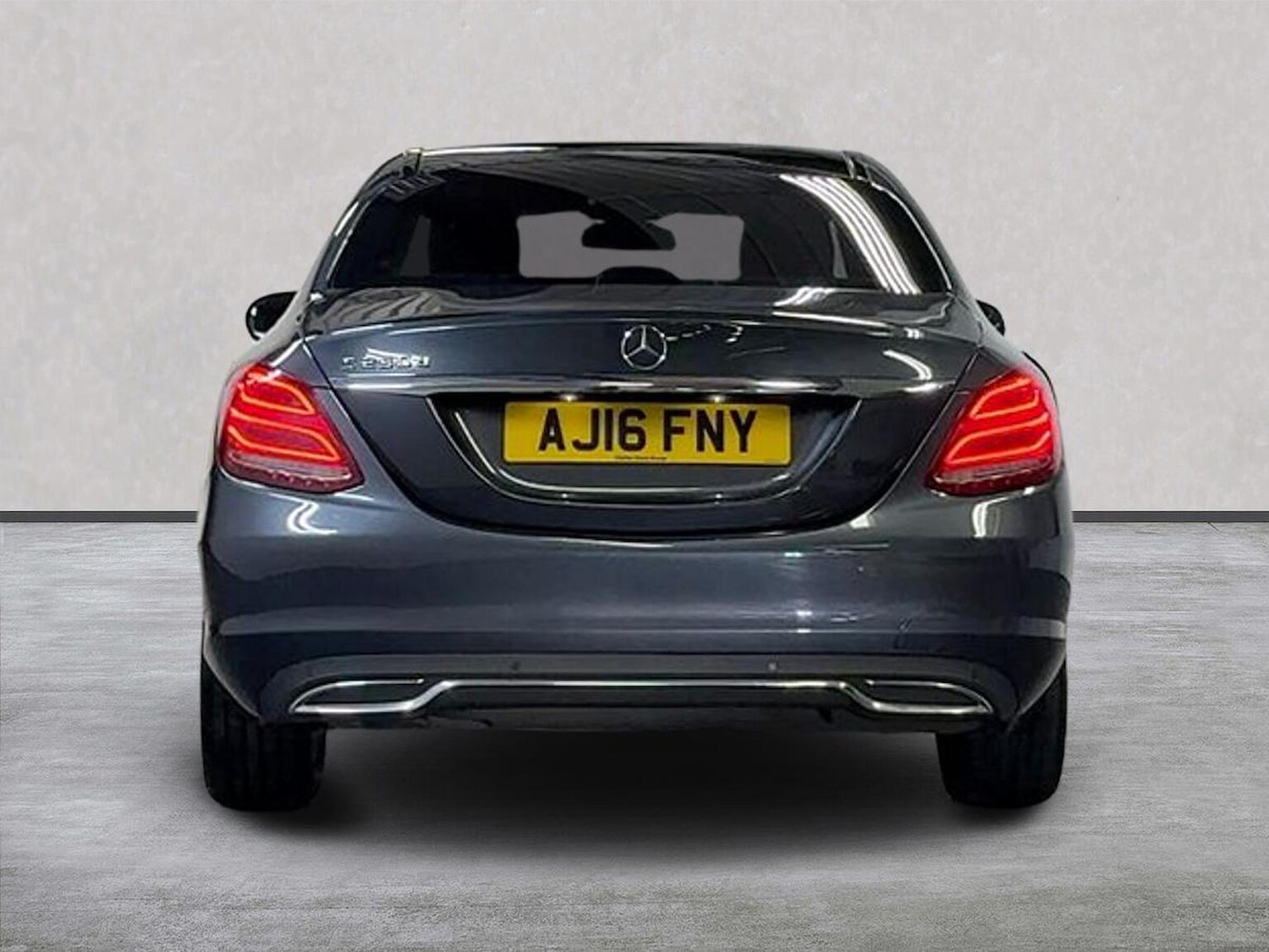 Used Mercedes-Benz C Class 2016 for sale - 76958796: Photo 4