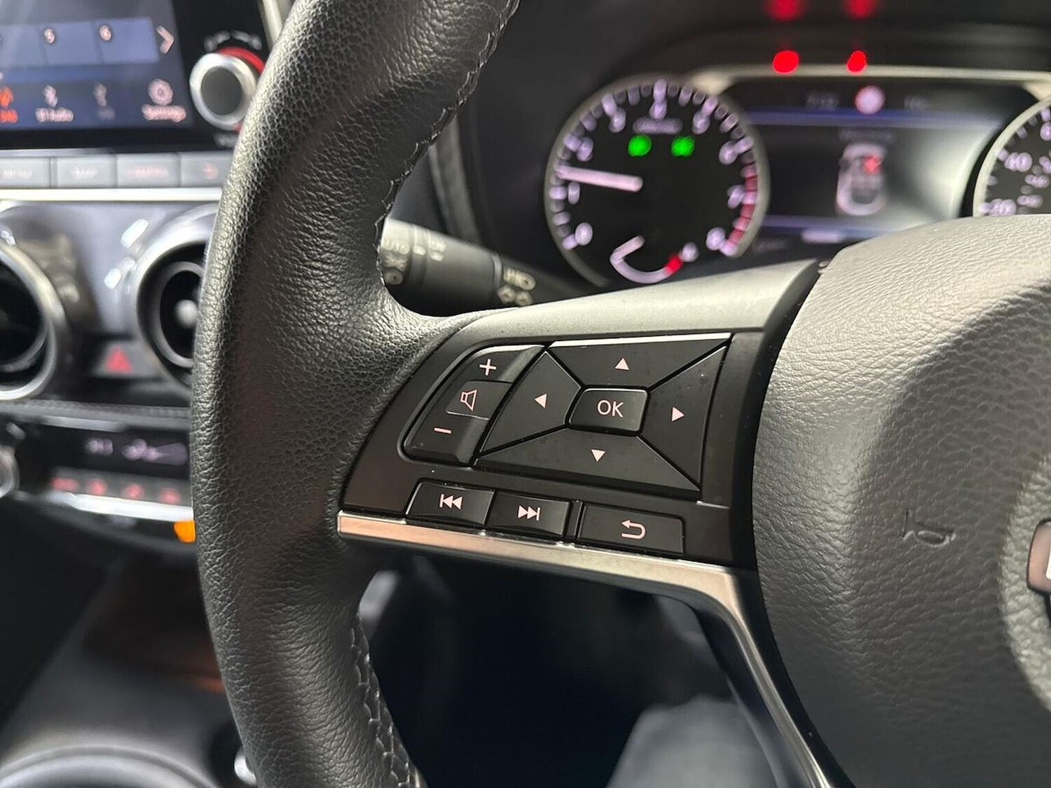 Used Nissan Juke 2023 for sale - 78191412: Photo 24