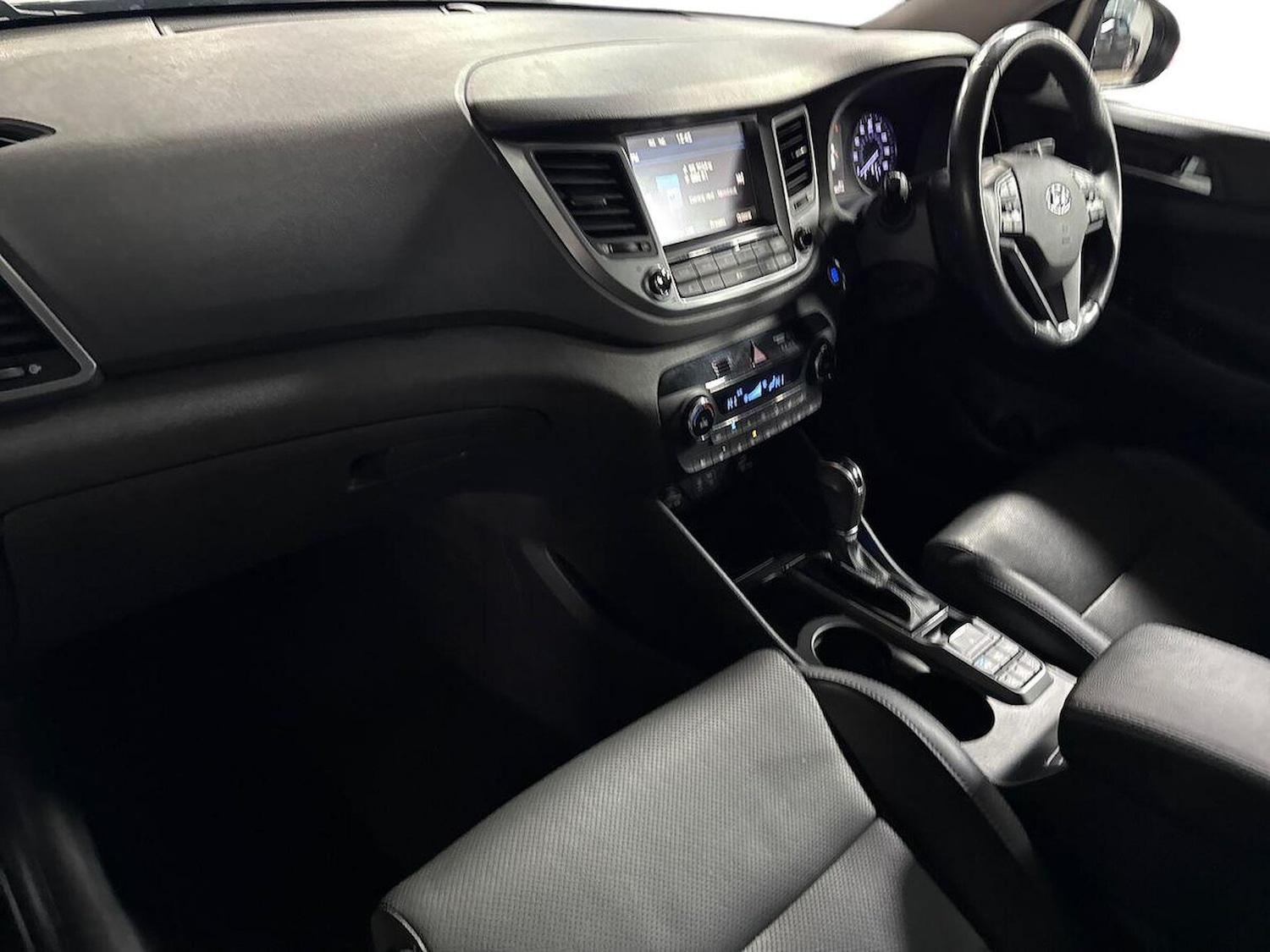 Used Hyundai TUCSON 2017 for sale - 76969980: Photo 7