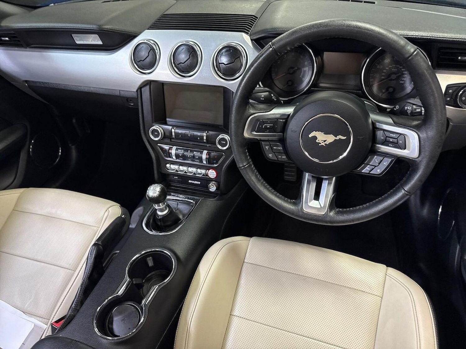 Used Ford Mustang 2017 for sale - 77901609: Photo 8