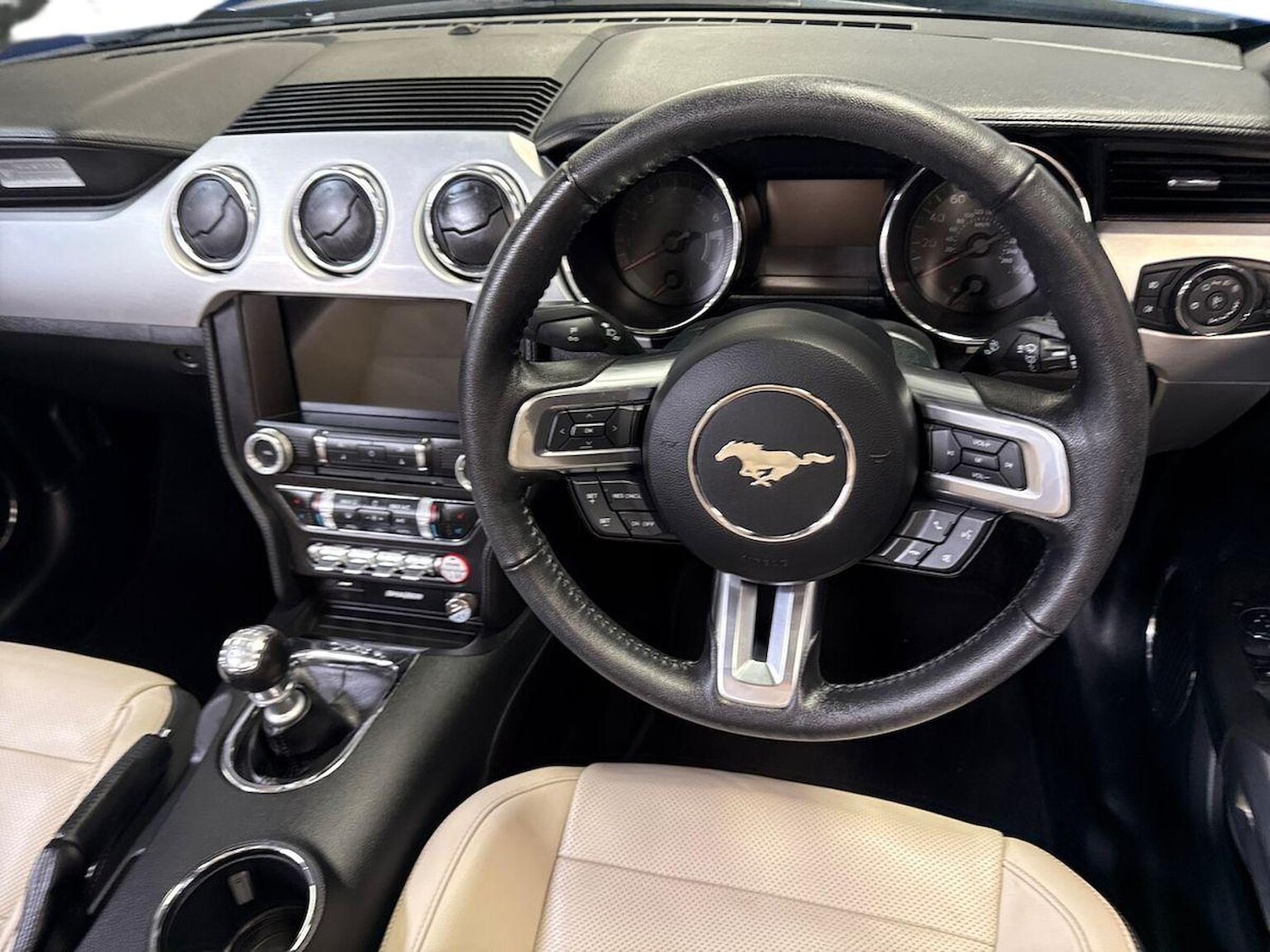 Used Ford Mustang 2017 for sale - 77901609: Photo 9