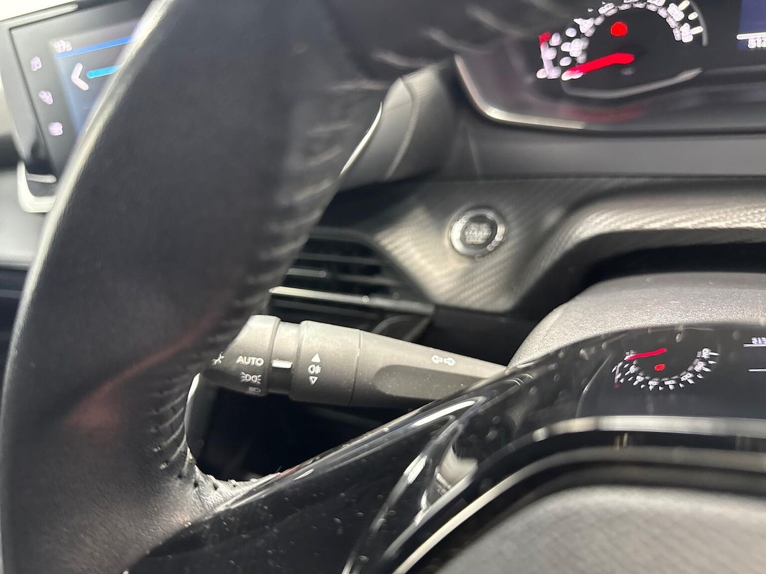 Used Peugeot 2008 2020 for sale - 77629333: Photo 27