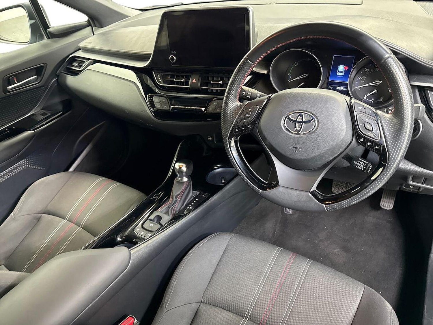 Used Toyota C-HR 2023 for sale - 78106365: Photo 15