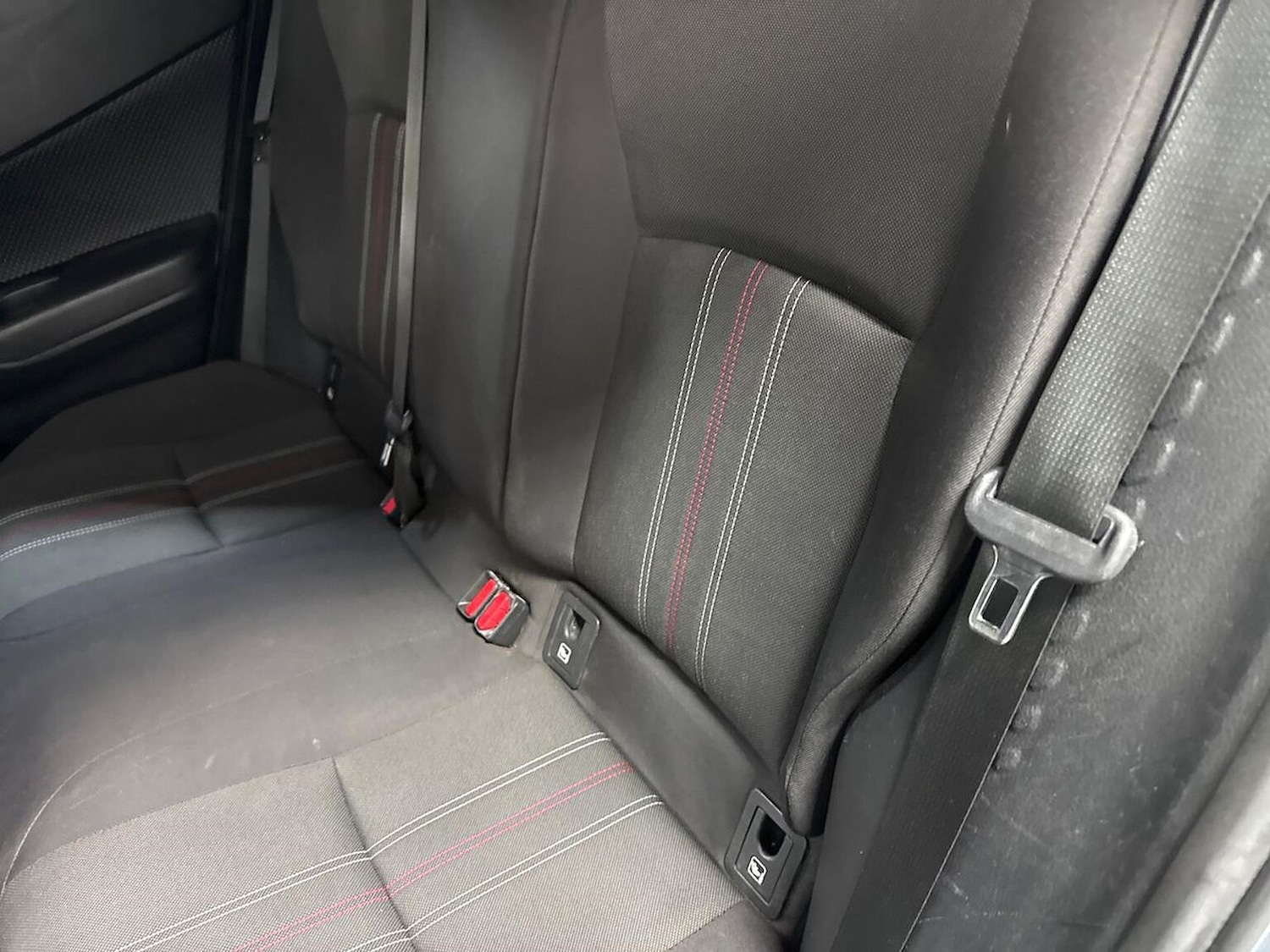 Used Toyota C-HR 2023 for sale - 78106365: Photo 16