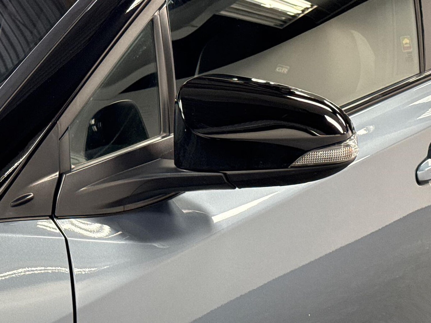 Used Toyota C-HR 2023 for sale - 78106365: Photo 30