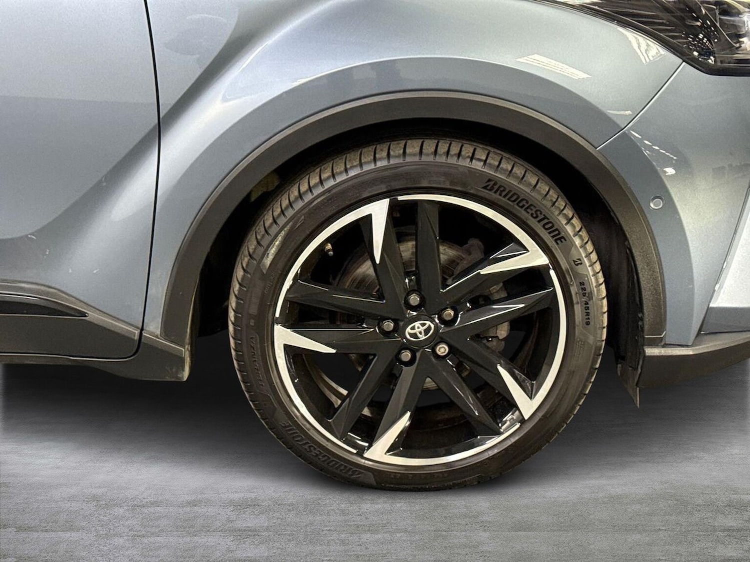 Used Toyota C-HR 2023 for sale - 78106365: Photo 6