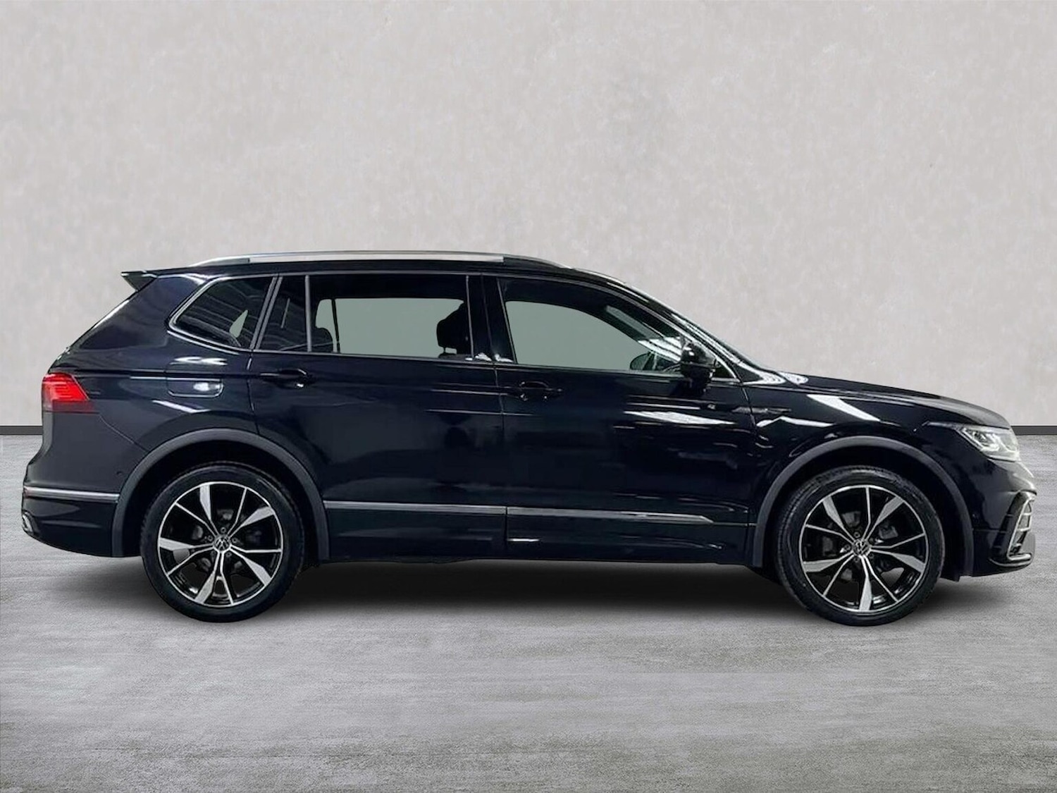 Used Volkswagen Tiguan Allspace 2022 for sale - 77489242: Photo 3