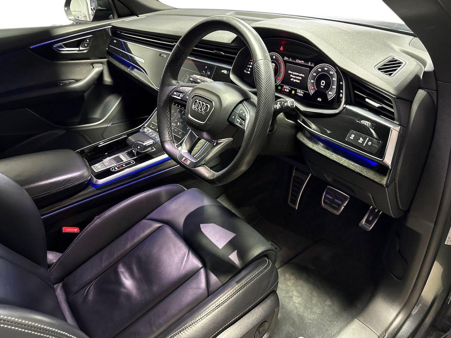 Used Audi Q8 2021 for sale - 78026080: Photo 15