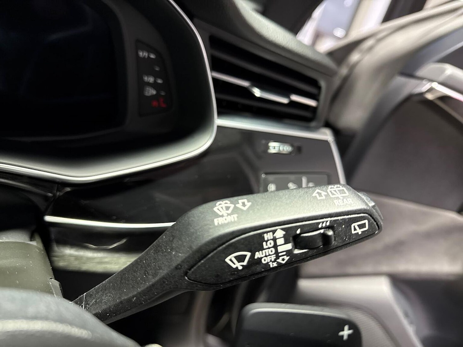 Used Audi Q8 2021 for sale - 78026080: Photo 26