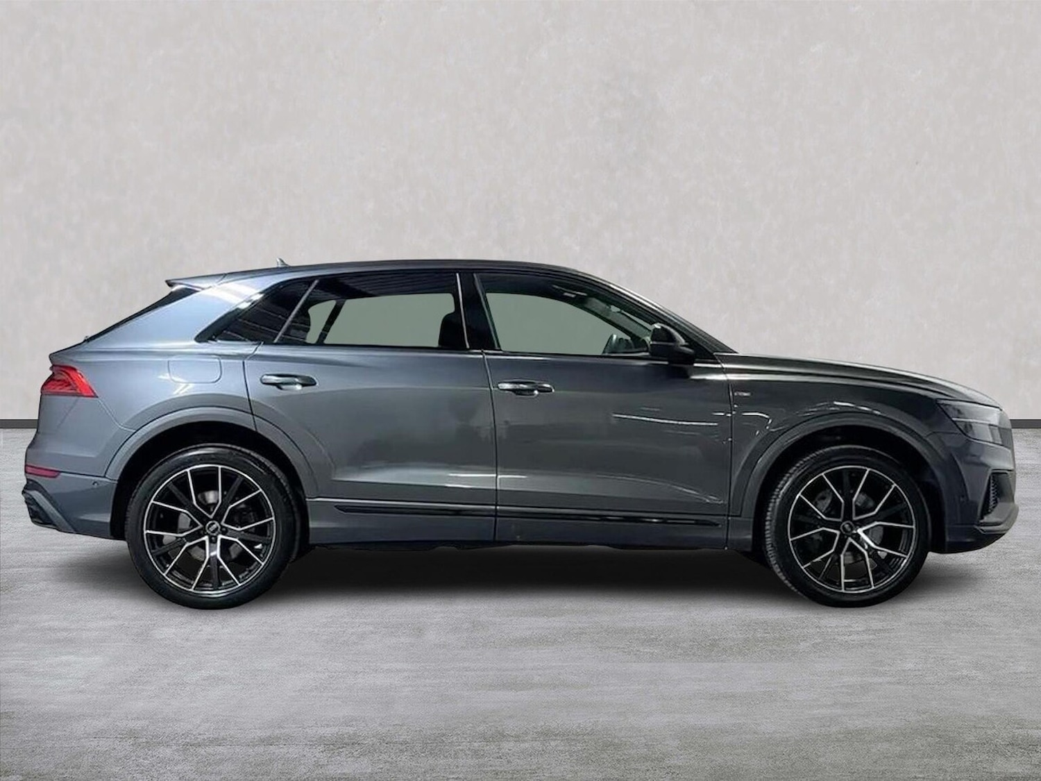 Used Audi Q8 2021 for sale - 78026080: Photo 3