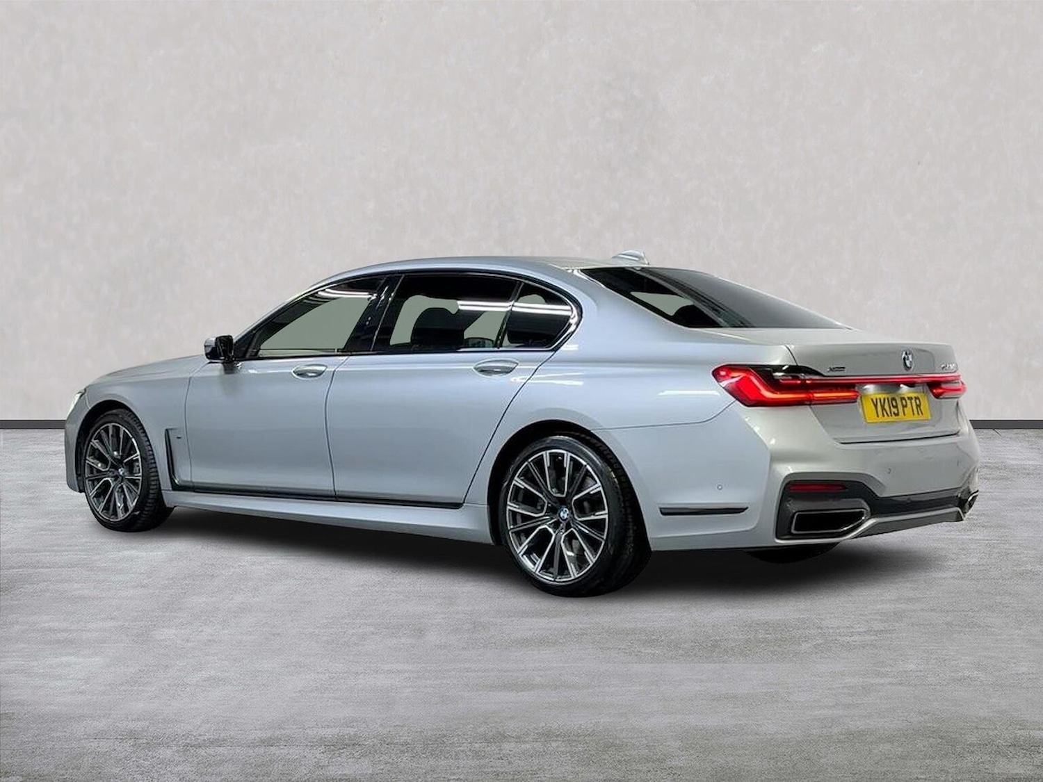 Used BMW 7 Series 2019 for sale - 76559738: Photo 2