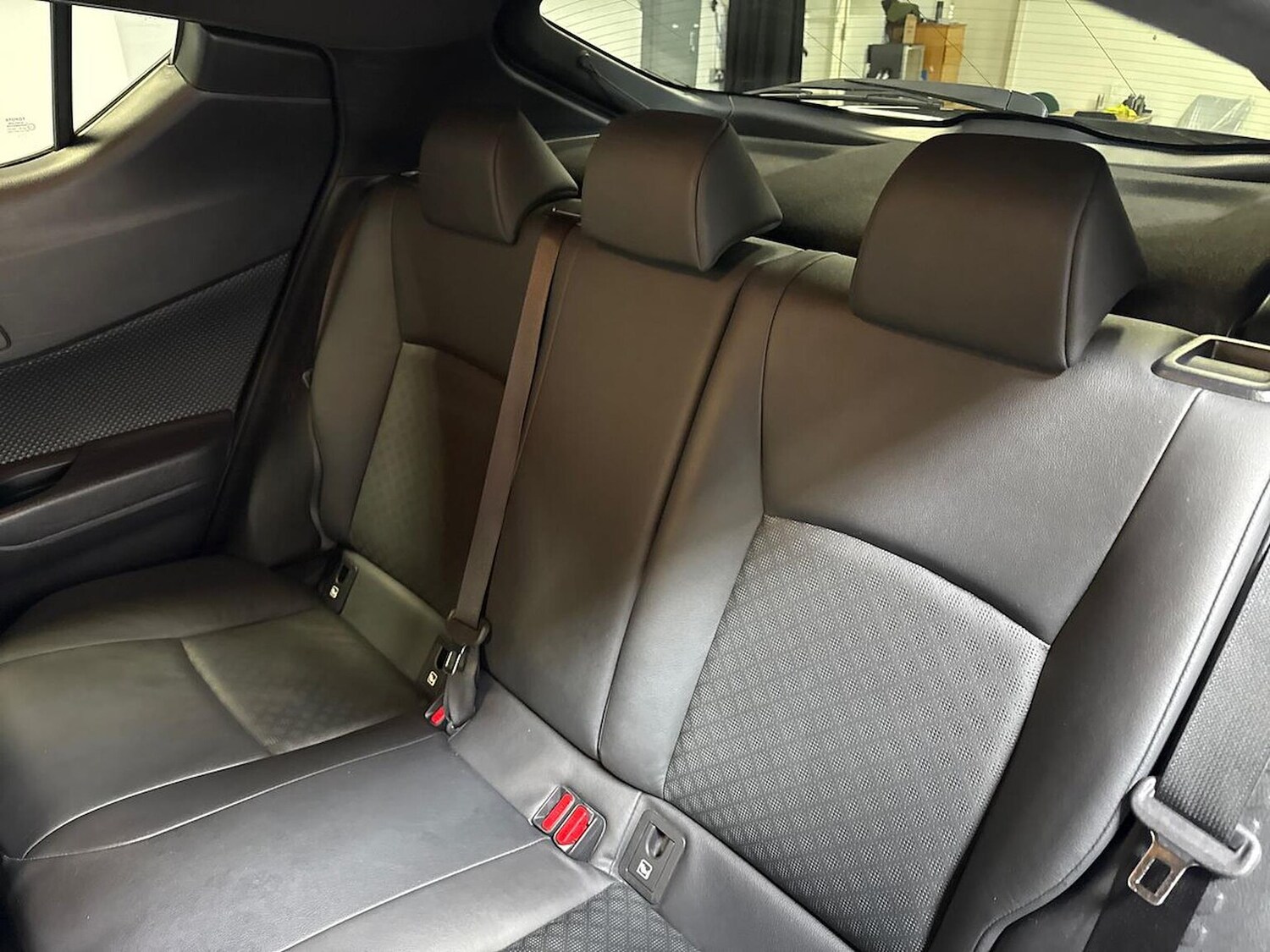 Used Toyota C-HR 2021 for sale - 76490594: Photo 16