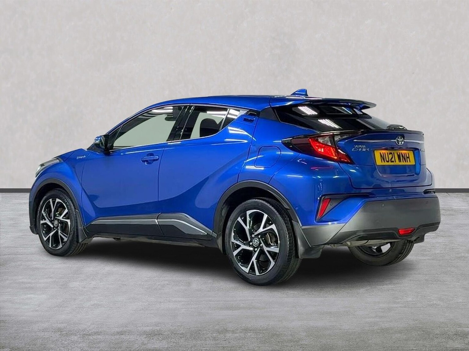 Used Toyota C-HR 2021 for sale - 76490594: Photo 2