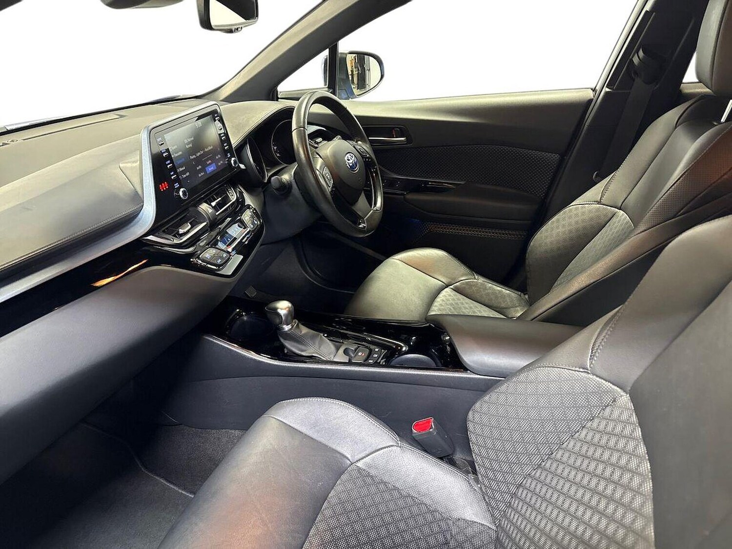 Used Toyota C-HR 2021 for sale - 76490594: Photo 7