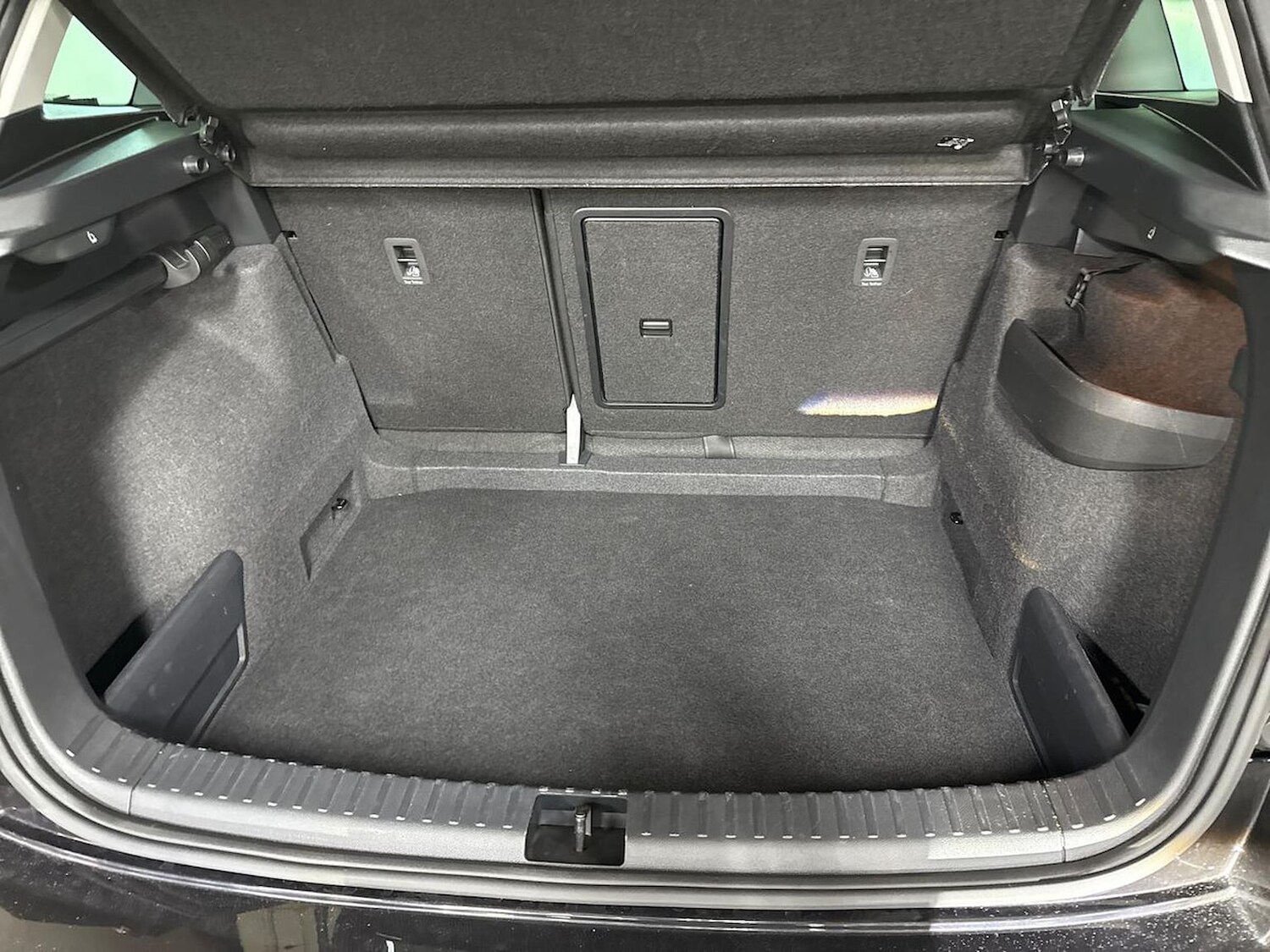 Used Skoda Karoq 2024 for sale - 77487819: Photo 17