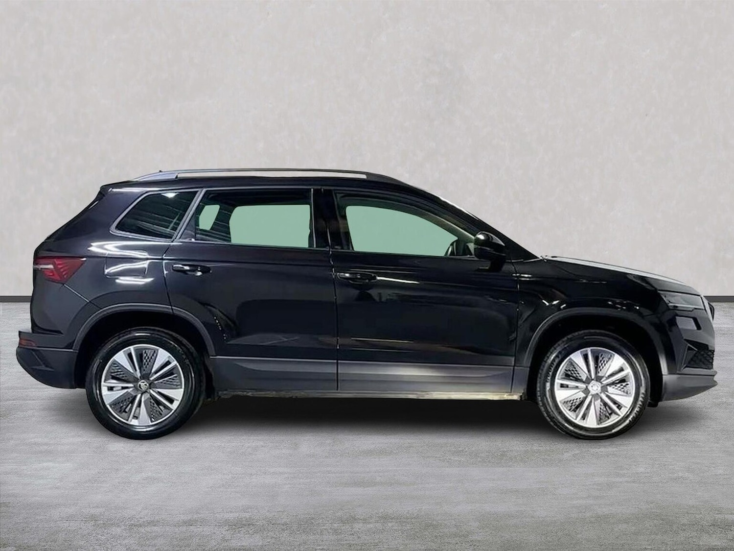 Used Skoda Karoq 2024 for sale - 77487819: Photo 3