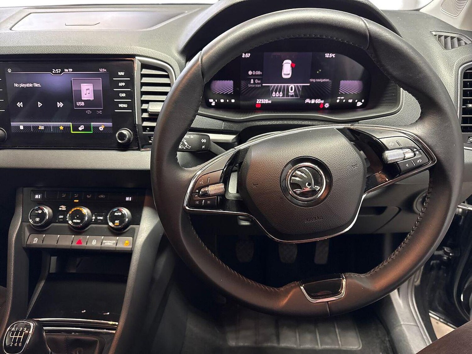 Used Skoda Karoq 2024 for sale - 77487819: Photo 9