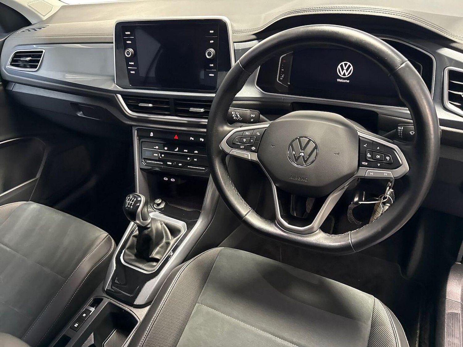 Used Volkswagen T-Roc 2022 for sale - 77845311: Photo 15