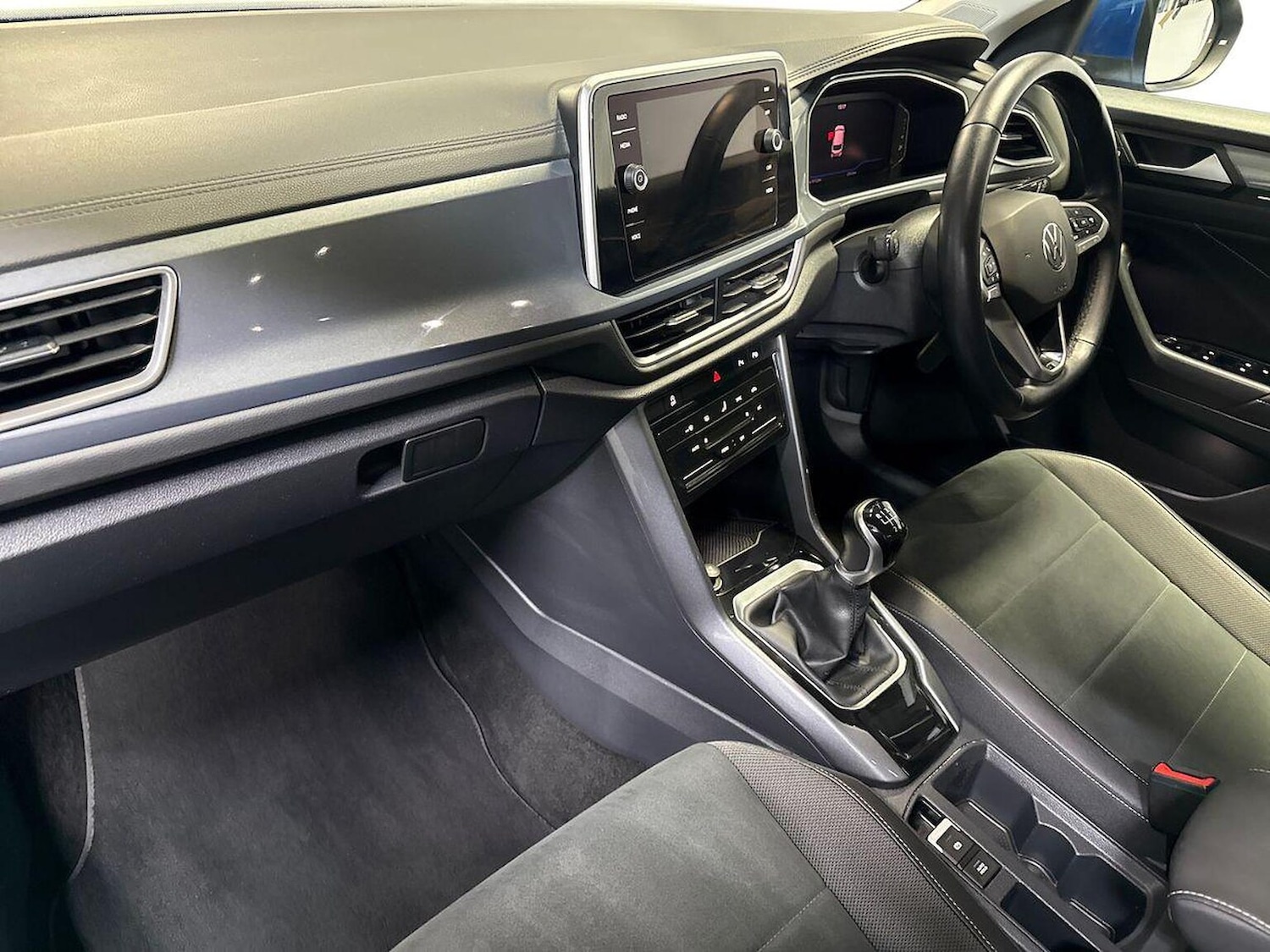 Used Volkswagen T-Roc 2022 for sale - 77845311: Photo 7