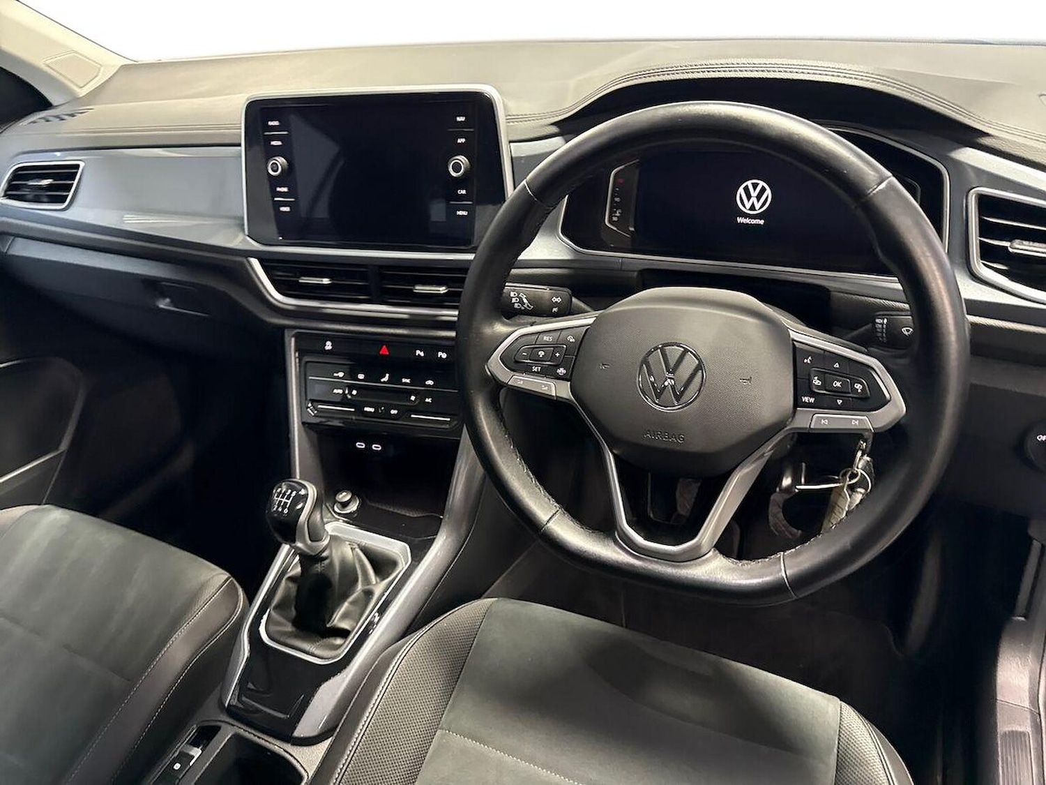 Used Volkswagen T-Roc 2022 for sale - 77845311: Photo 9