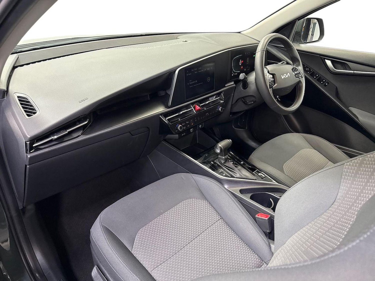 Used Kia Niro 2023 for sale - 77984023: Photo 7