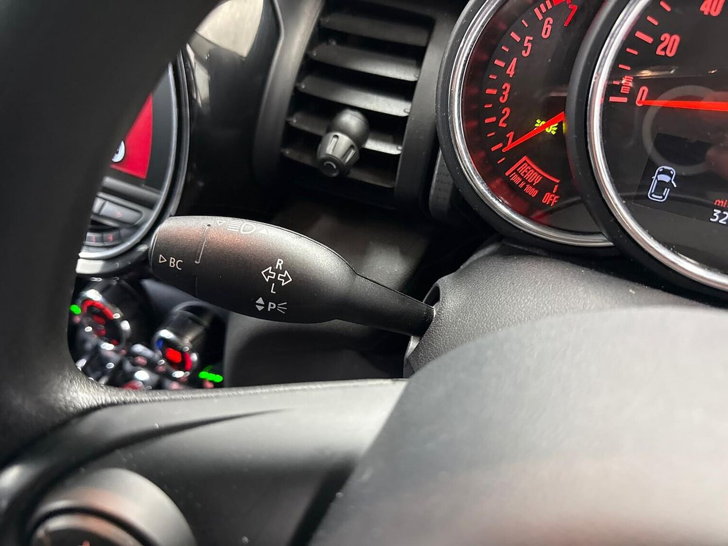 Used MINI Hatch 2019 for sale - 78191908: Photo 27