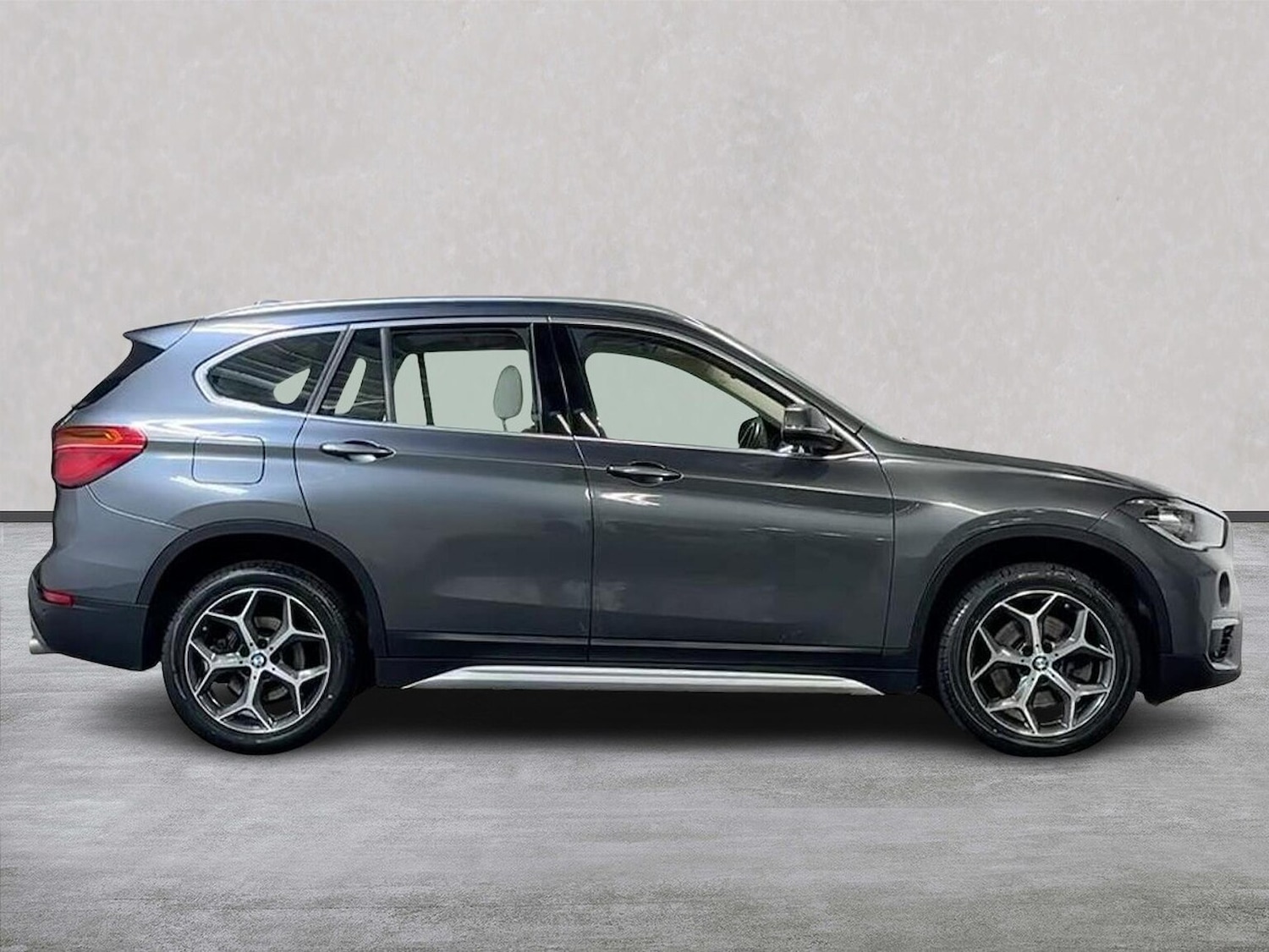 Used BMW X1 2019 for sale - 76969976: Photo 3