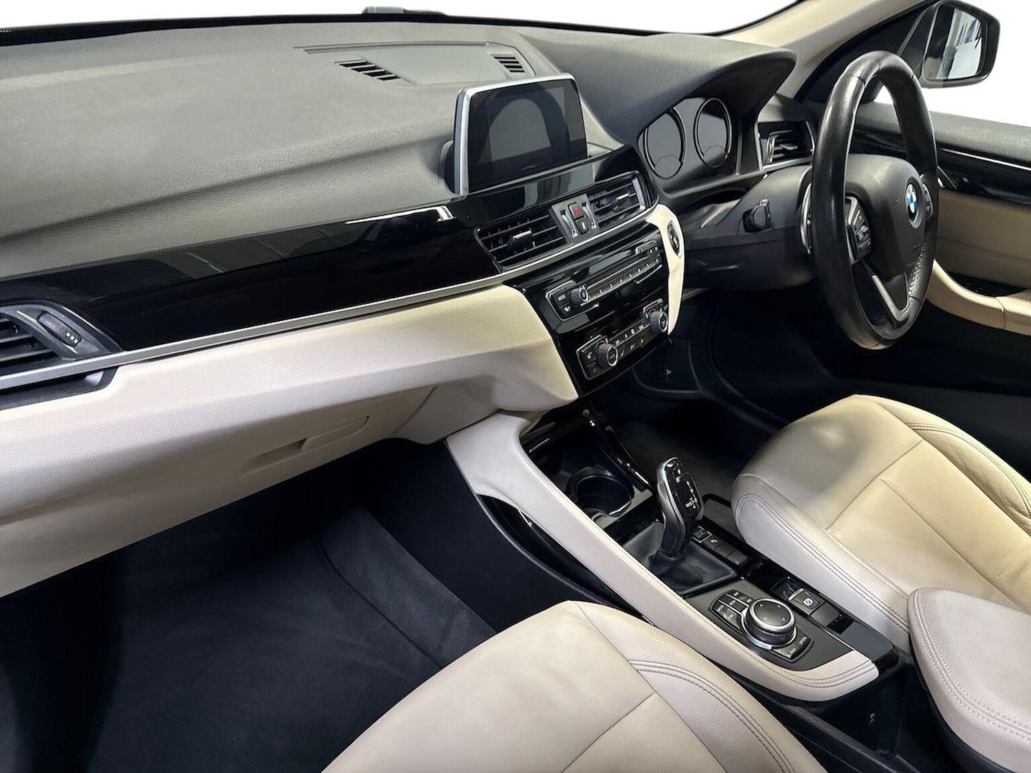 Used BMW X1 2019 for sale - 76969976: Photo 7