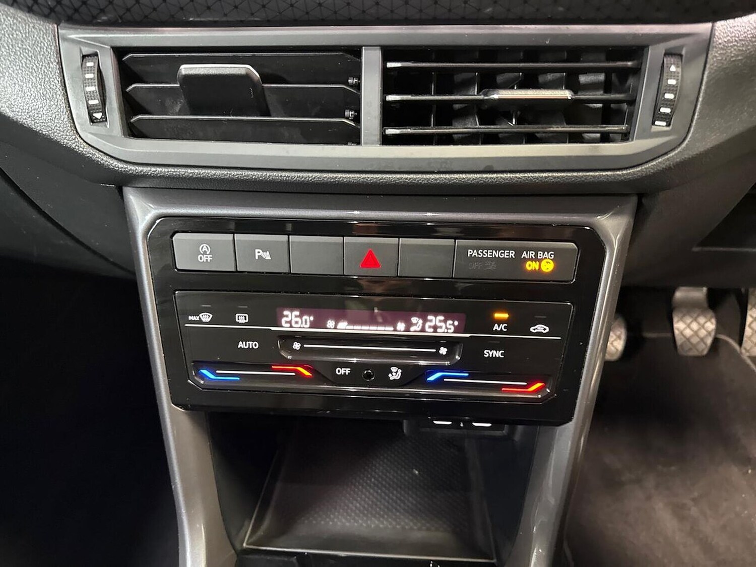 Used Volkswagen T-Cross 2023 for sale - 76064348: Photo 12