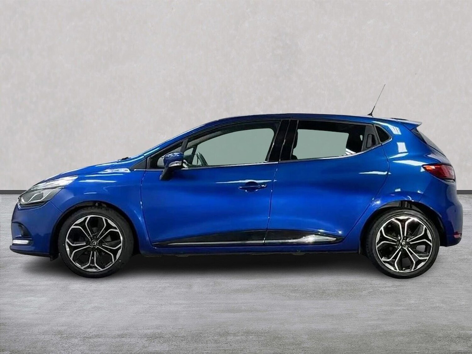 Used Renault Clio 2019 for sale - 78211159: Photo 21